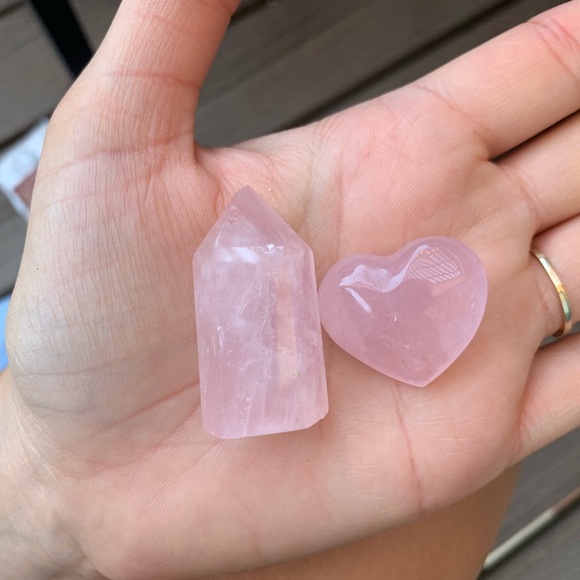 Anthropologie Accessories - Rose quartz tower and heart